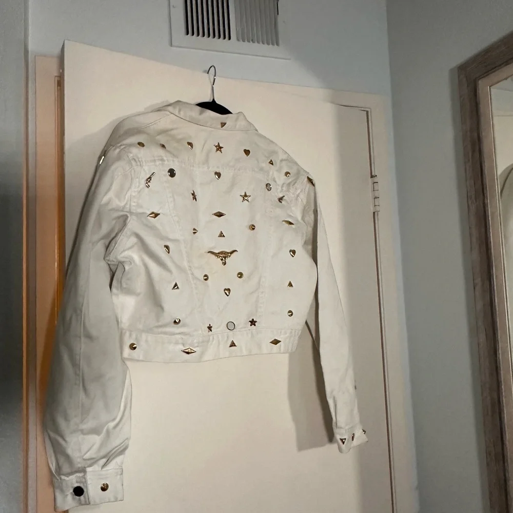 American Vintage White Star-Embellished Jean Jacket - Picture 2 of 2
